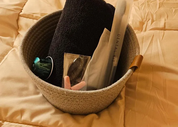 Travel Light Capsule *